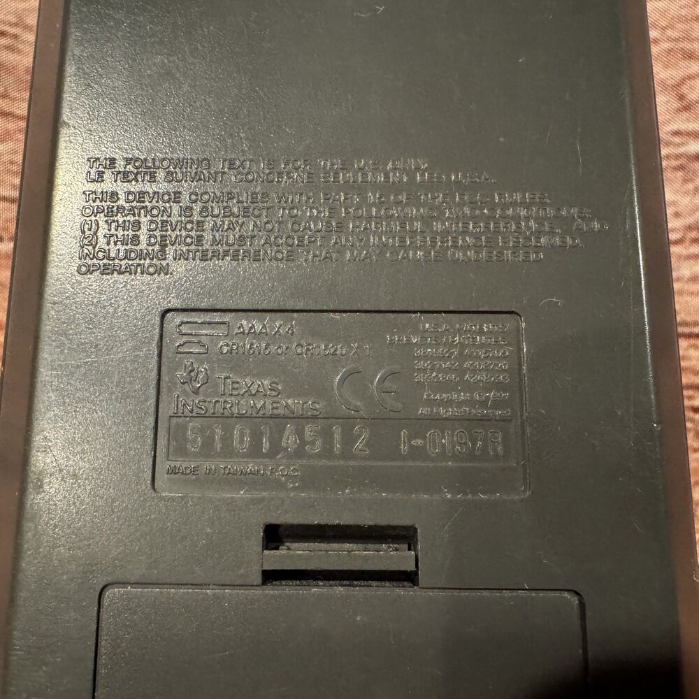 Texas Instruments TI-82 Graphing Calculator Vintage Tested SAT ACT AP Math Cover - Picture 4 of 9